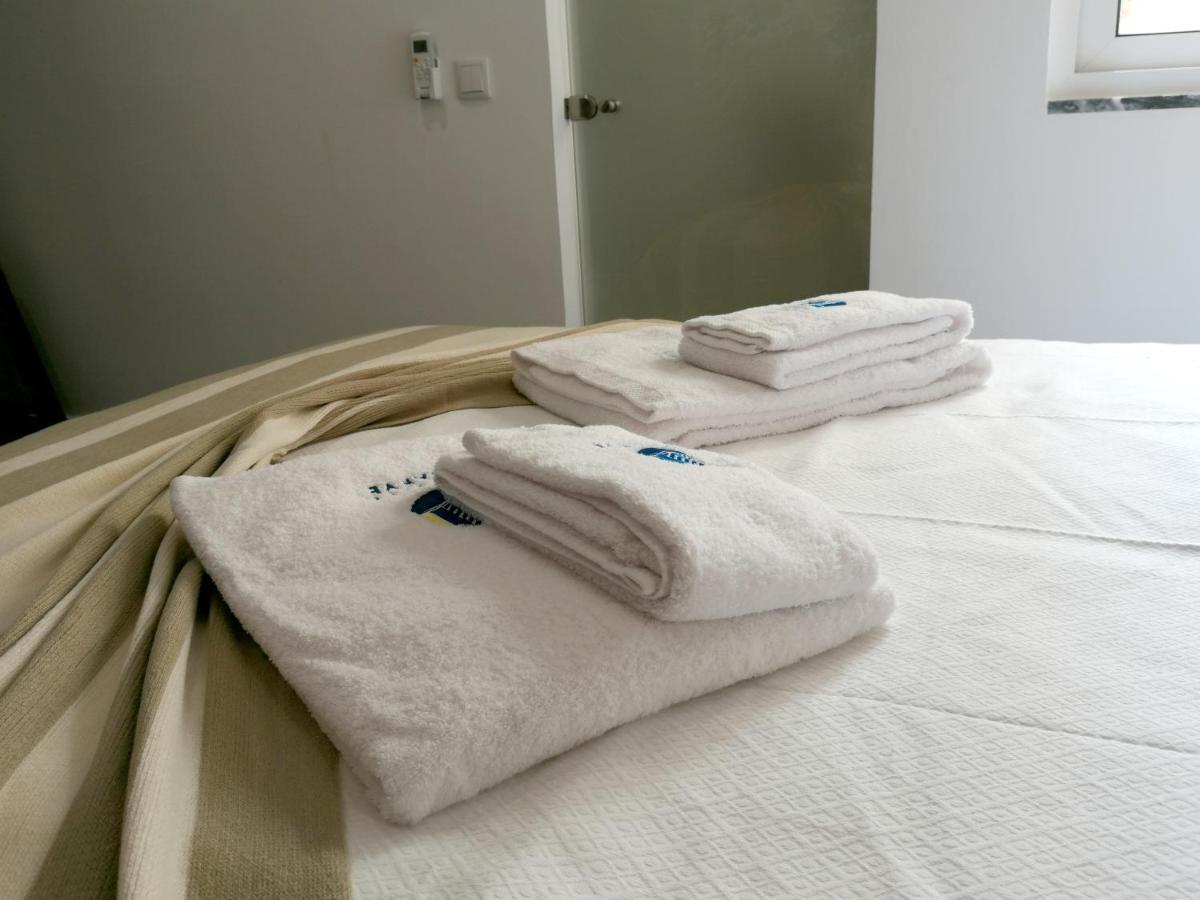 Suites Paradise Algarve 奎特里拉 外观 照片